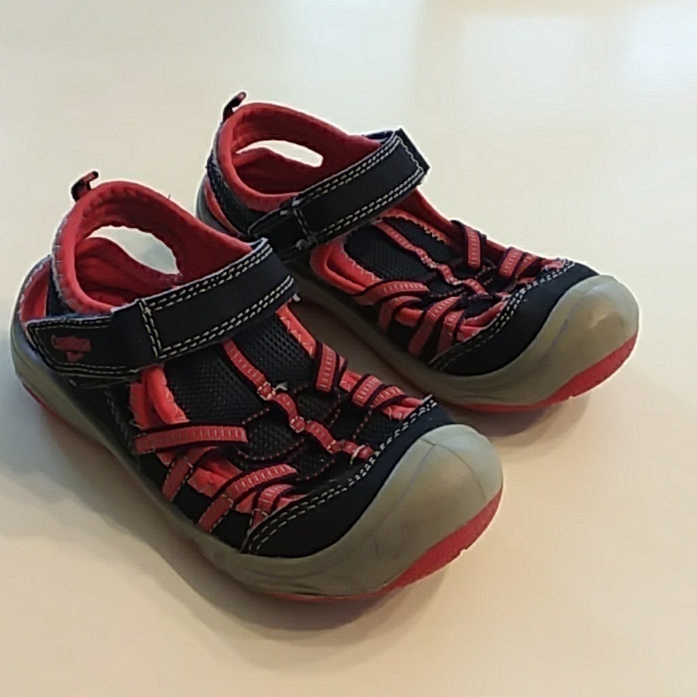 OshKosh B'gosh Bump Toe Kids Athletic Water Sandals Navy Red 12
